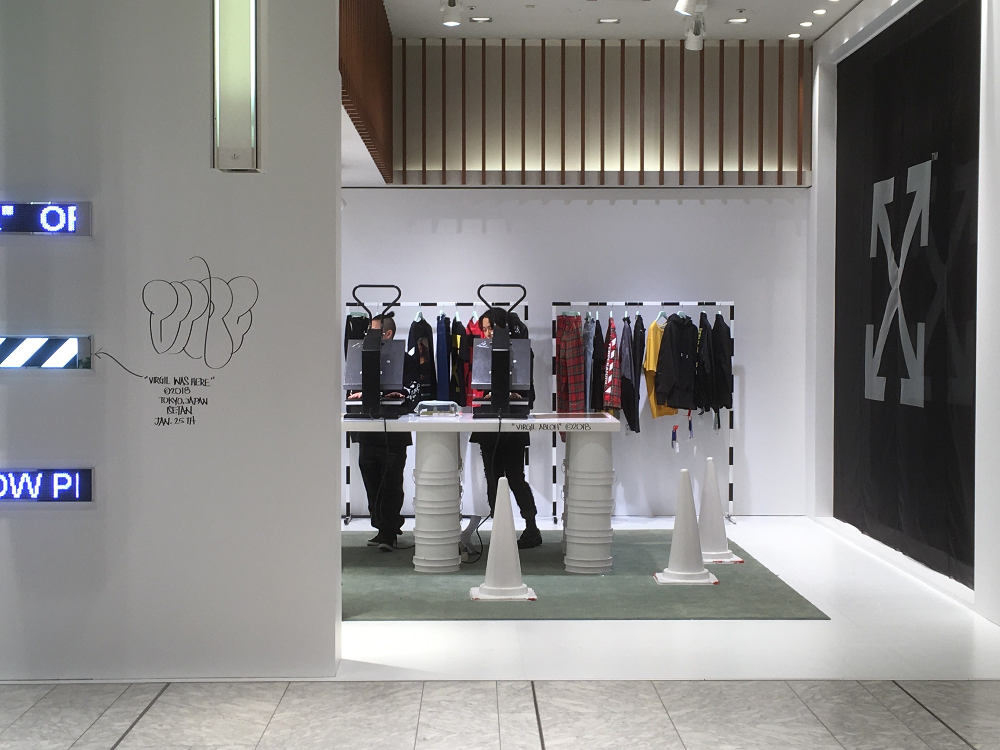 Virgil Abloh's Off-White pops up in Shinjuku Isetan in lead up to Kaikai  Kiki show – Japanese Pop Art